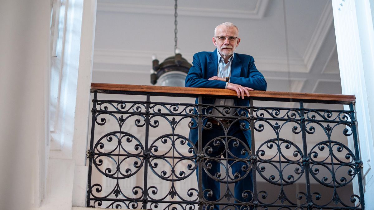 Ředitel smíchovské průmyslovky Sáblík kandiduje do Senátu